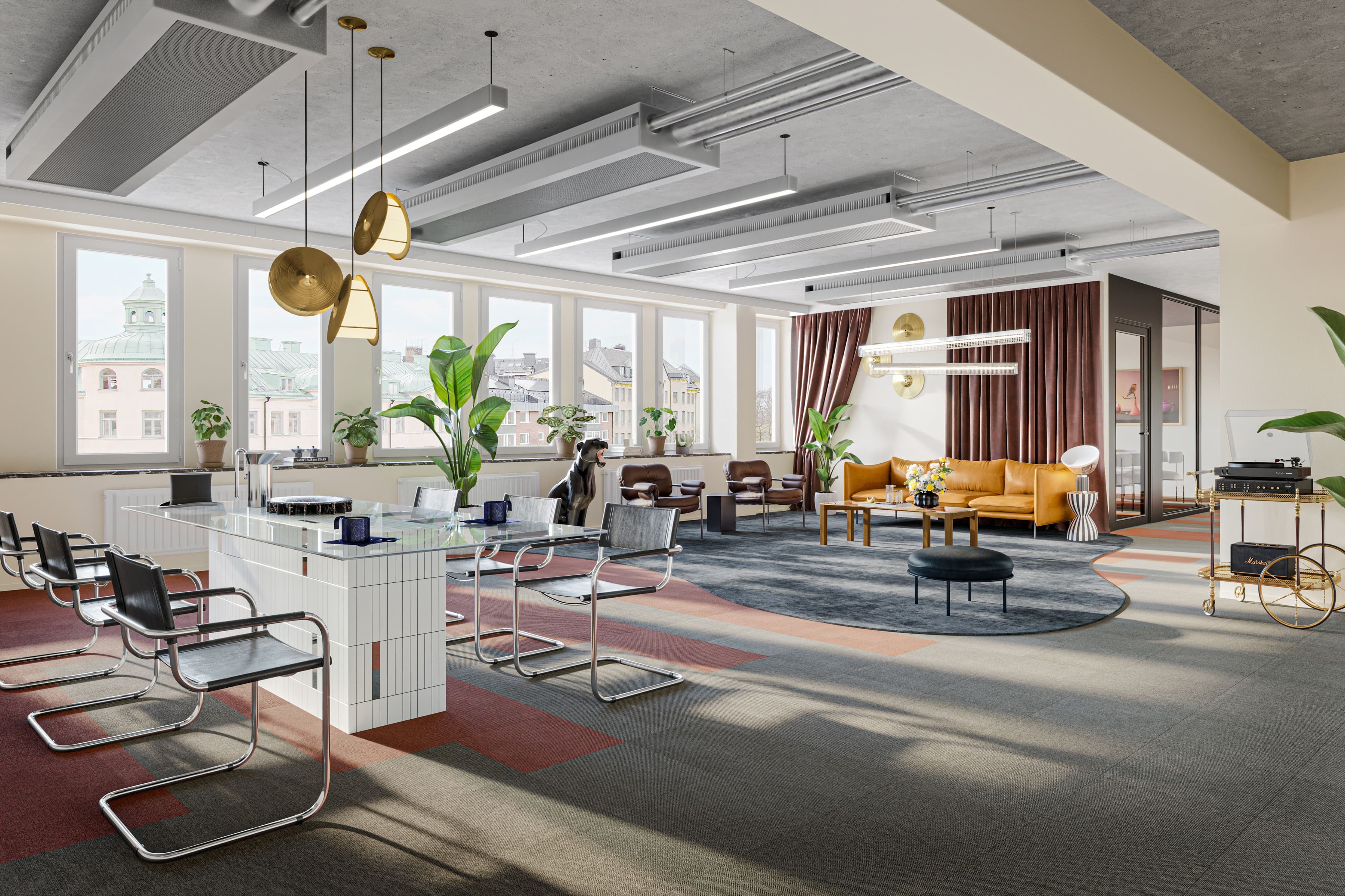 Ett stort öppet rum med många stolar.